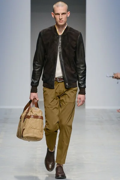 Look 5